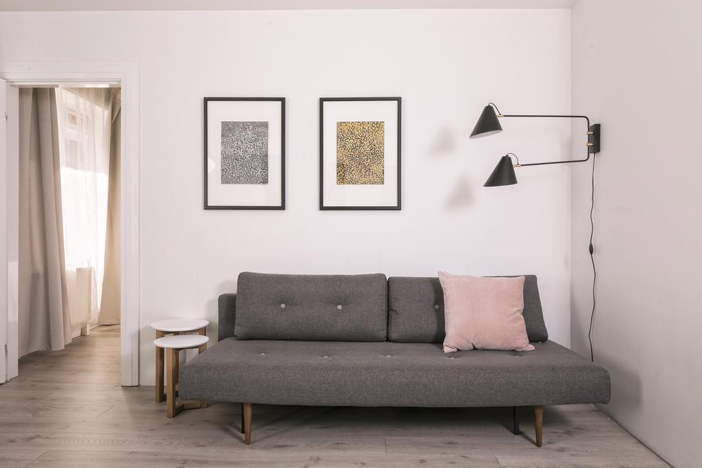 Theater Row Apartments Рейкявик Екстериор снимка